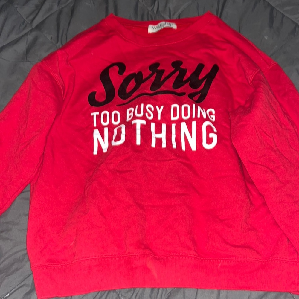 Red crew neck size L